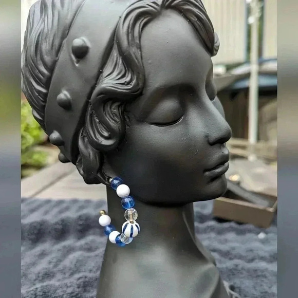 Francesca's Hoop Earrings Blue and White Color (New) - Picture 4 of 6